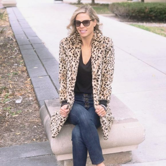 EUC CAbi Josephine Leopard Fur Coat Size Medium - Picture 2 of 7